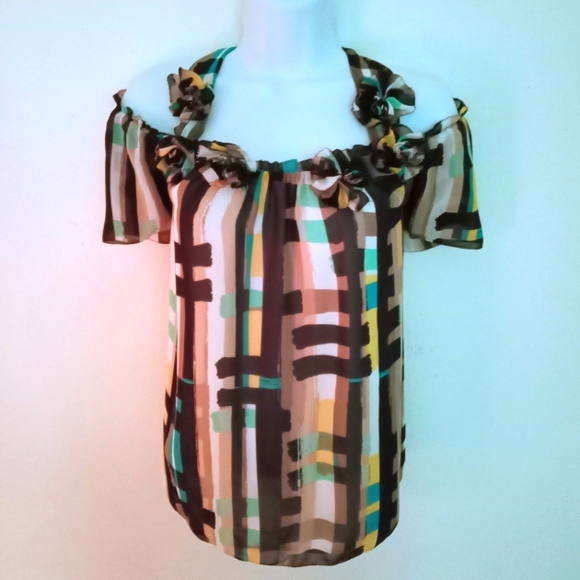 NWTπ FREE GIFT INCLUDED 3D Flowers Off Shoulder Short Sleeves Blouse Top Tee - Picture 7 of 15